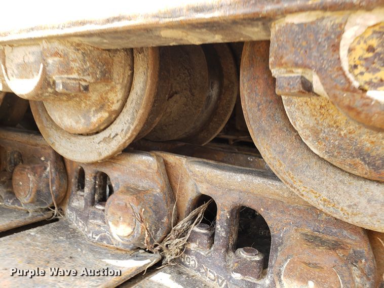 image for item DH5771 2001 Caterpillar D6R XL dozer