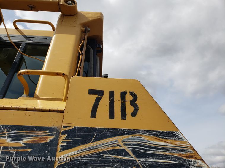 image for item DH5771 2001 Caterpillar D6R XL dozer