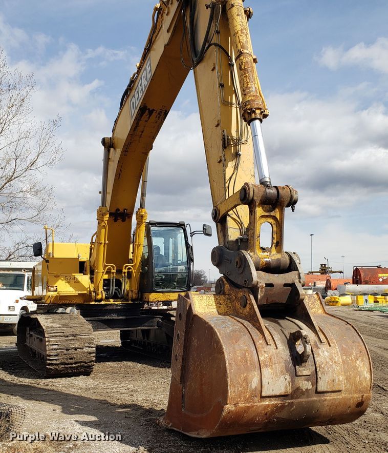 image for item DH5772 2005 John Deere 450C LC excavator