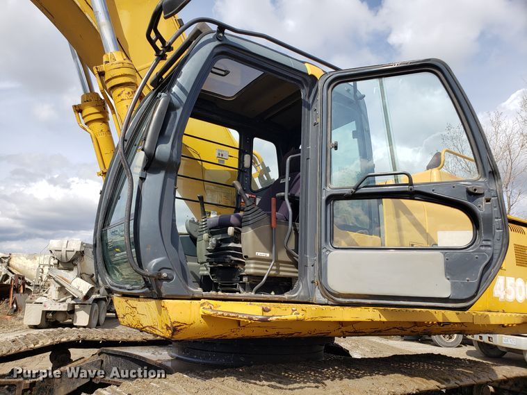 image for item DH5772 2005 John Deere 450C LC excavator