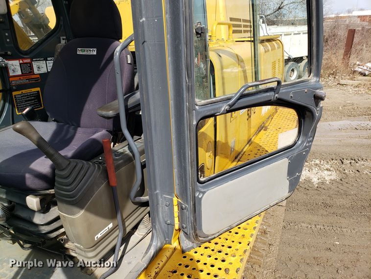 image for item DH5772 2005 John Deere 450C LC excavator