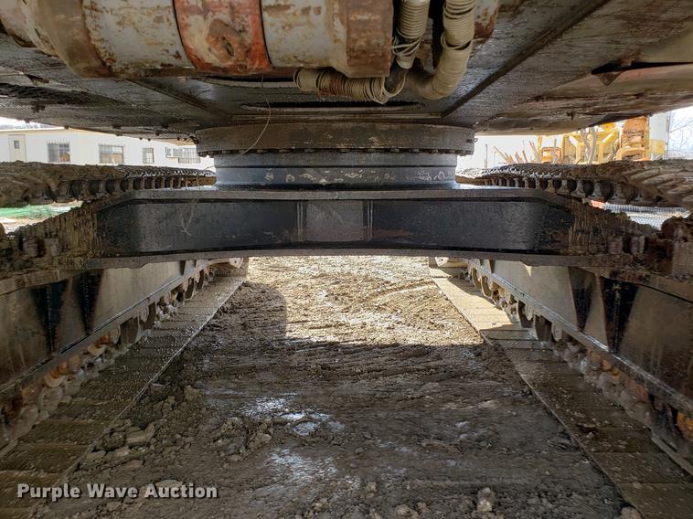 image for item DH5772 2005 John Deere 450C LC excavator