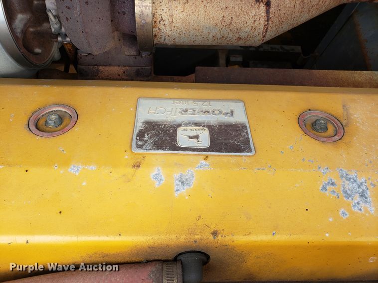 image for item DH5772 2005 John Deere 450C LC excavator