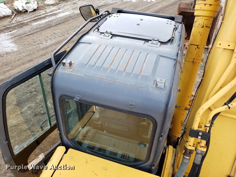 image for item DH5772 2005 John Deere 450C LC excavator