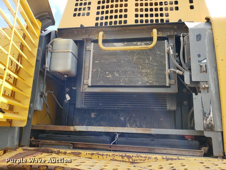 image for item DH5772 2005 John Deere 450C LC excavator