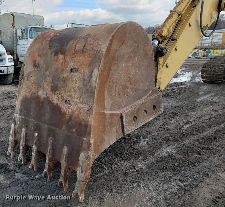 image for item DH5772 2005 John Deere 450C LC excavator