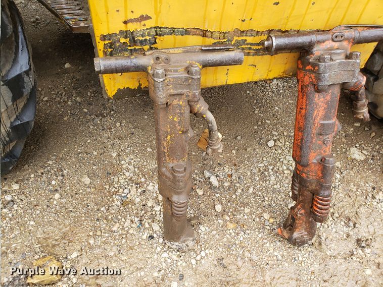 image for item DH5775 (5) jack hammers