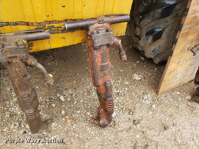 image for item DH5775 (5) jack hammers