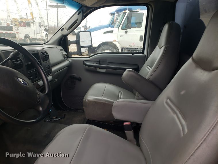 image for item DH5778 2007 Ford F550 Super Duty service truck
