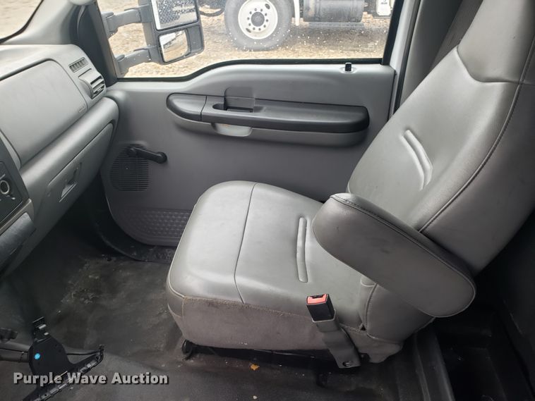 image for item DH5778 2007 Ford F550 Super Duty service truck