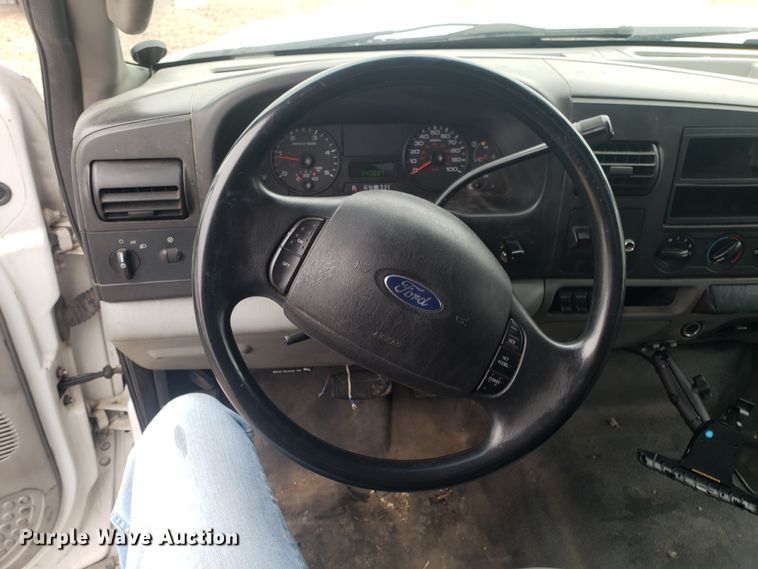 image for item DH5778 2007 Ford F550 Super Duty service truck