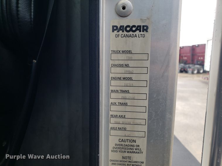 image for item DH5779 2005 Kenworth T300 utility truck