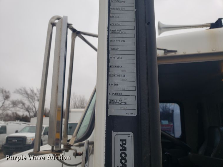 image for item DH5779 2005 Kenworth T300 utility truck