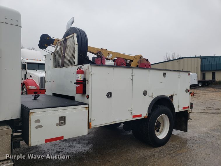 image for item DH5779 2005 Kenworth T300 utility truck