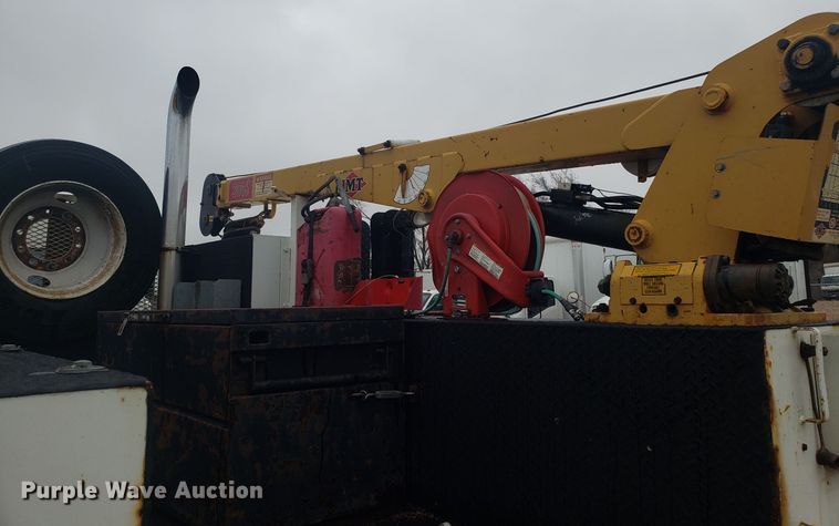 image for item DH5779 2005 Kenworth T300 utility truck