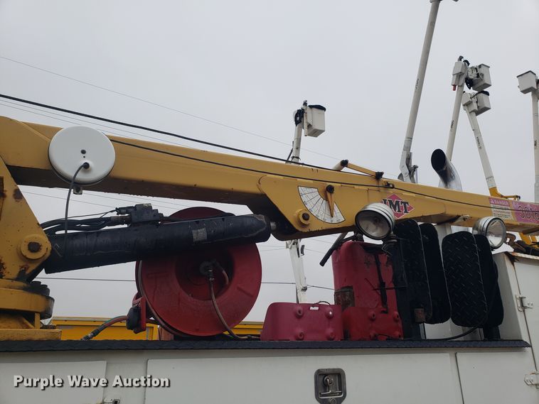 image for item DH5779 2005 Kenworth T300 utility truck