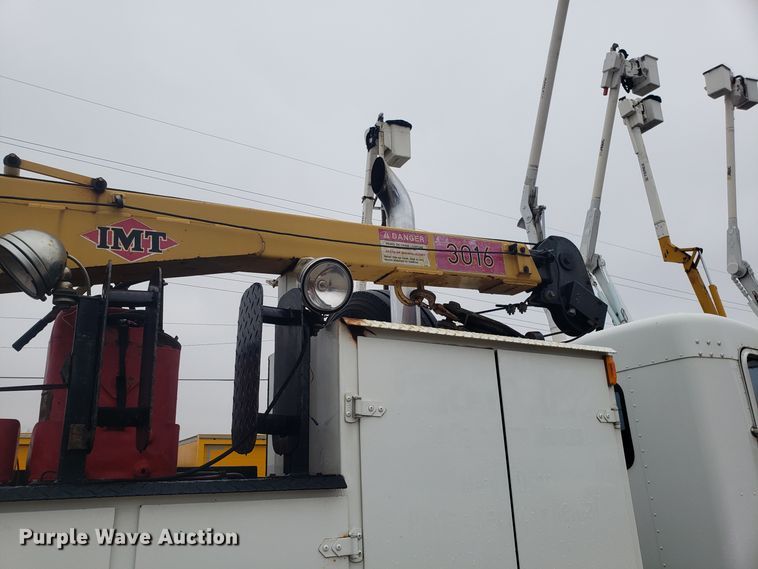 image for item DH5779 2005 Kenworth T300 utility truck