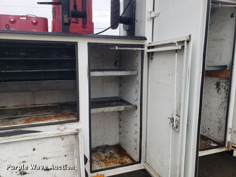 image for item DH5779 2005 Kenworth T300 utility truck