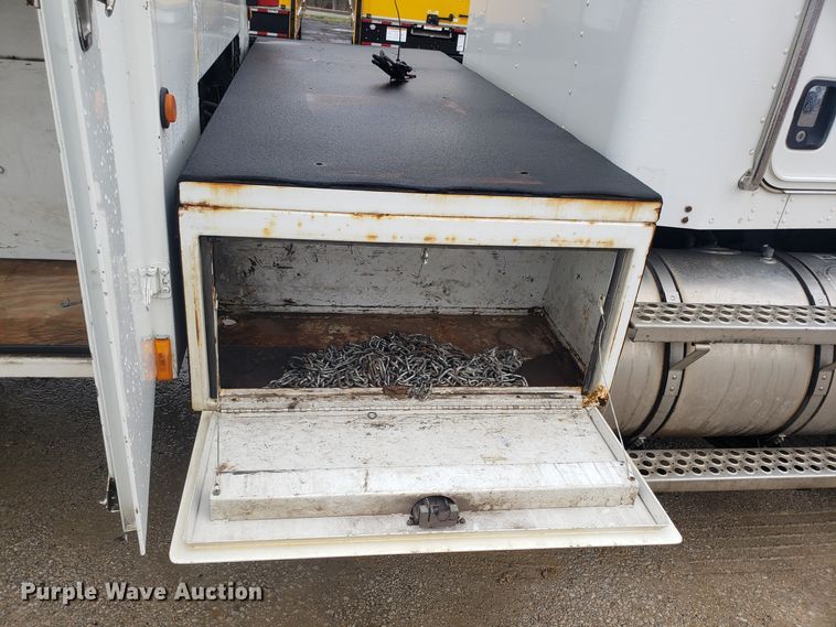 image for item DH5779 2005 Kenworth T300 utility truck