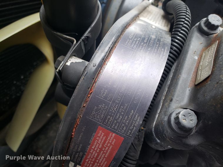 image for item DH5779 2005 Kenworth T300 utility truck