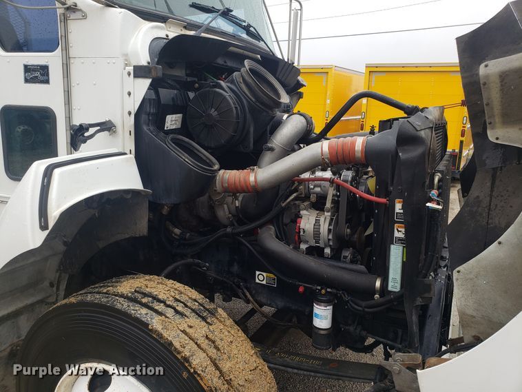 image for item DH5779 2005 Kenworth T300 utility truck