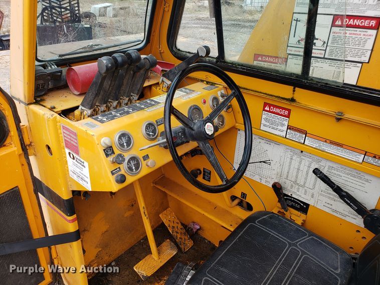 image for item DH5791 Broderson IC-80 carry deck crane