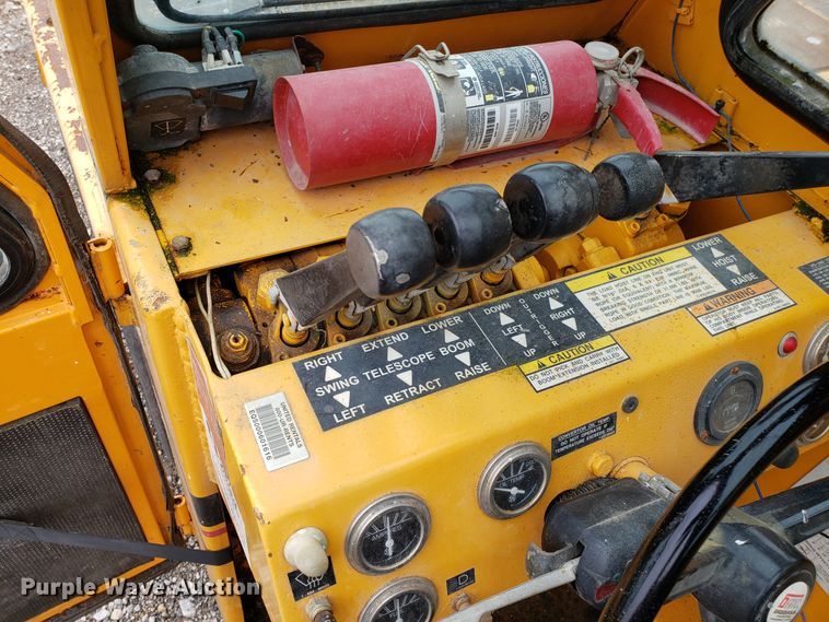 image for item DH5791 Broderson IC-80 carry deck crane