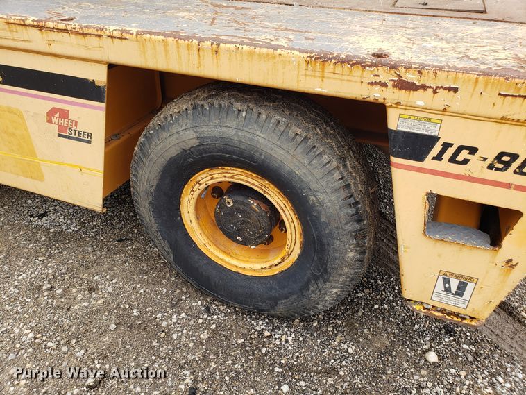 image for item DH5791 Broderson IC-80 carry deck crane