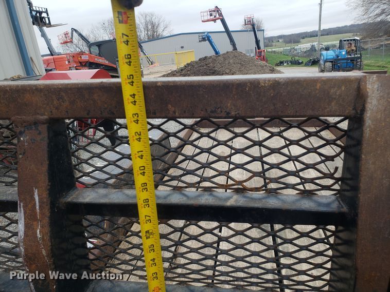 image for item DH5812 2009 Redi Haul utility trailer