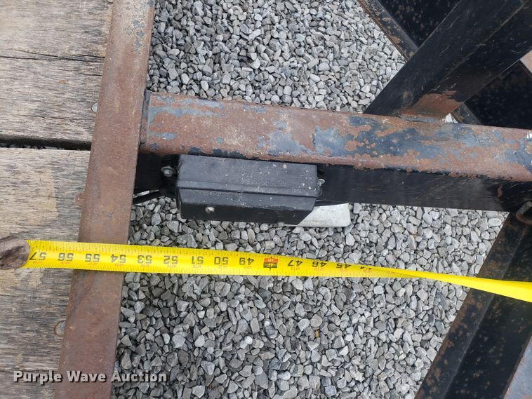 image for item DH5812 2009 Redi Haul utility trailer