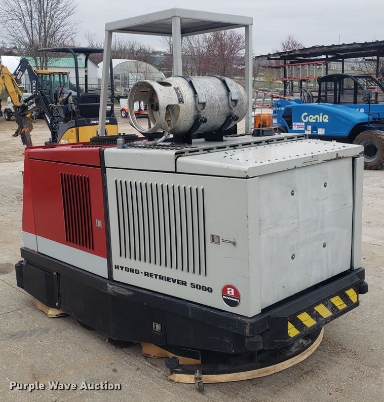 image for item DH5814 Advance 5000P hydro receiver floor scrubber