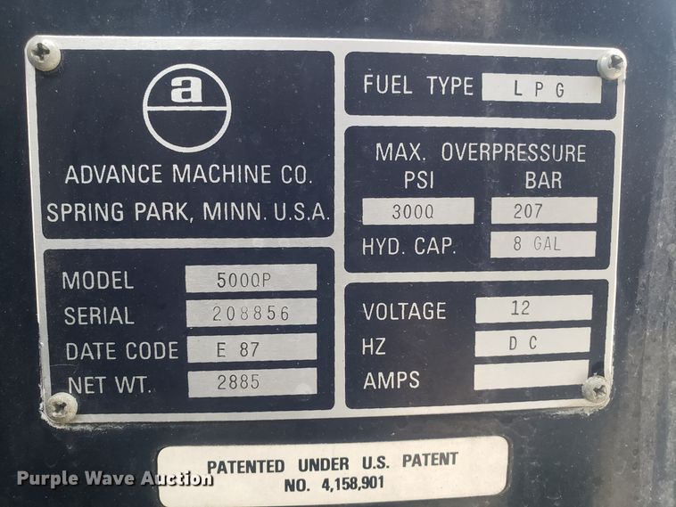 image for item DH5814 Advance 5000P hydro receiver floor scrubber