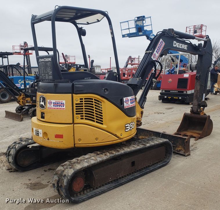 image for item DH5815 2012 John Deere 35D mini excavator