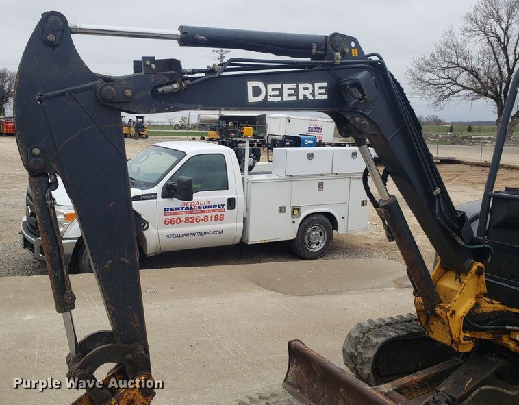 image for item DH5815 2012 John Deere 35D mini excavator