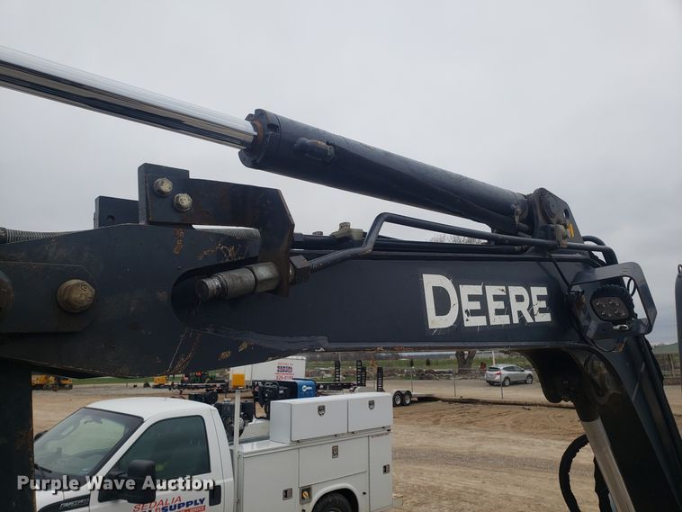 image for item DH5815 2012 John Deere 35D mini excavator