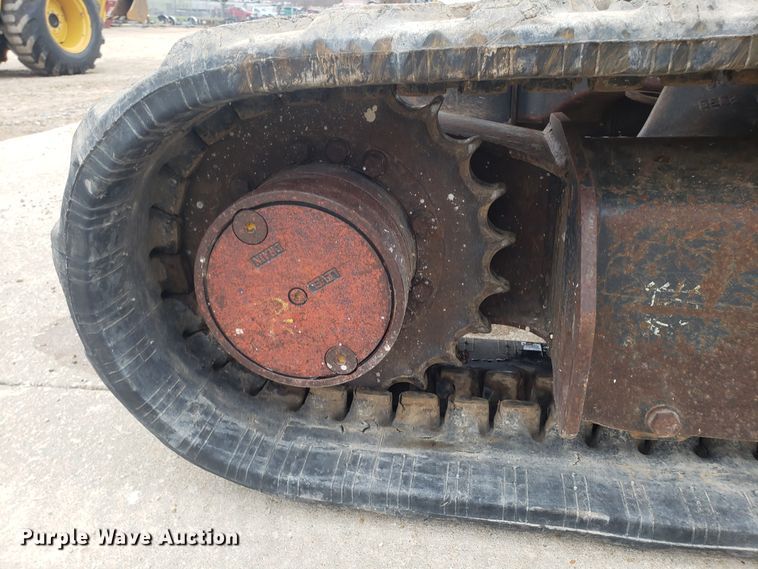 image for item DH5815 2012 John Deere 35D mini excavator