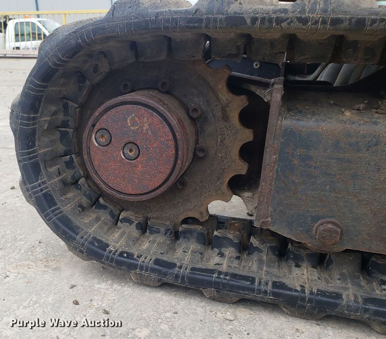 image for item DH5816 2011 John Deere 17D mini excavator