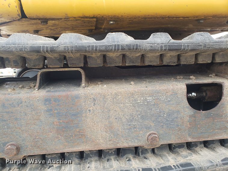 image for item DH5816 2011 John Deere 17D mini excavator