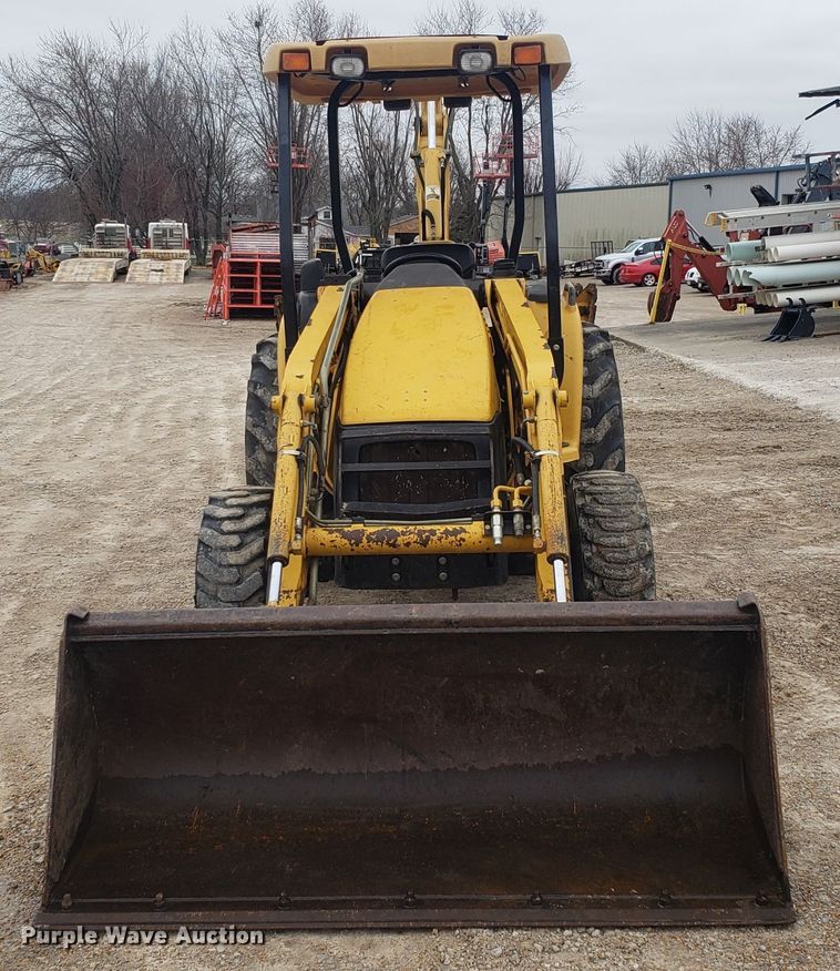 image for item DH5817 2001 John Deere 110S backhoe