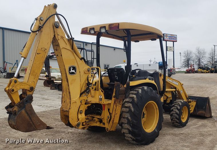 image for item DH5817 2001 John Deere 110S backhoe