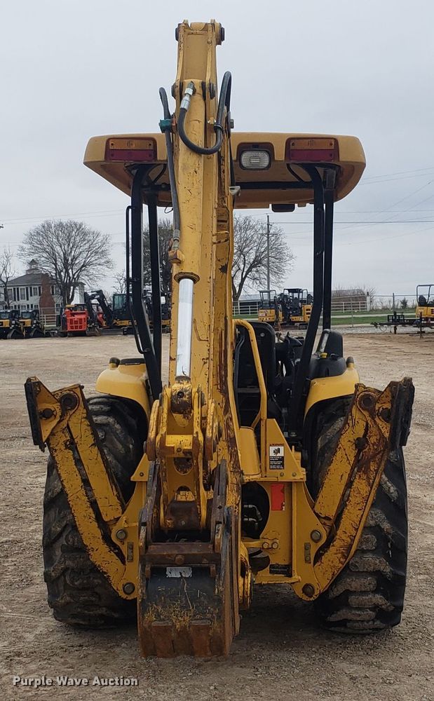 image for item DH5817 2001 John Deere 110S backhoe