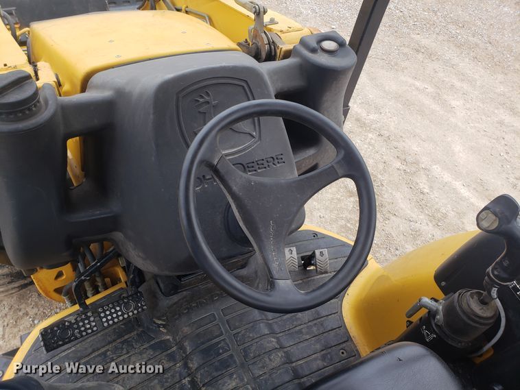 image for item DH5817 2001 John Deere 110S backhoe