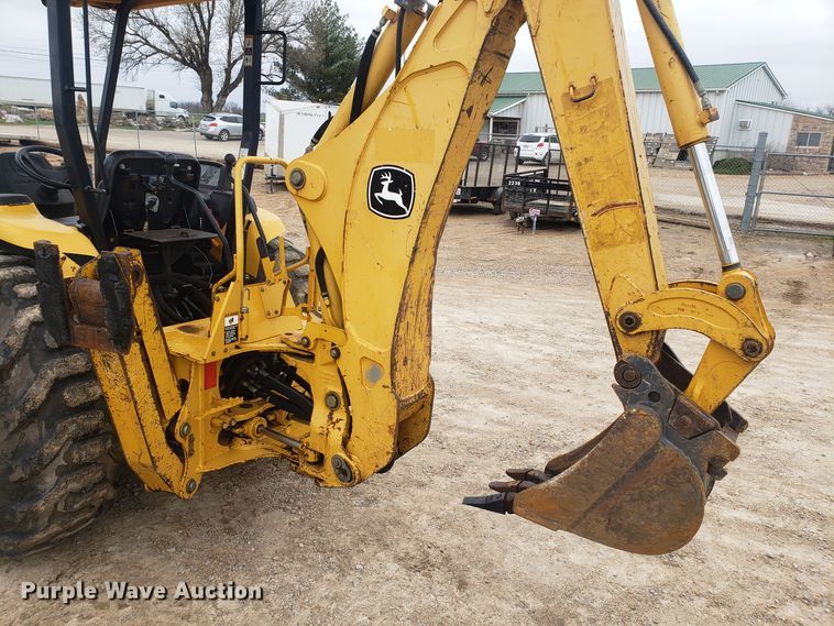 image for item DH5817 2001 John Deere 110S backhoe