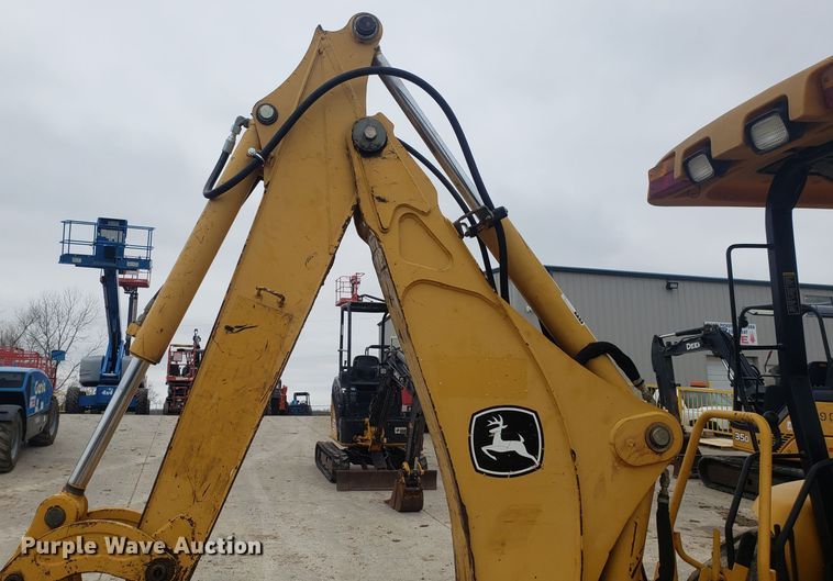 image for item DH5817 2001 John Deere 110S backhoe