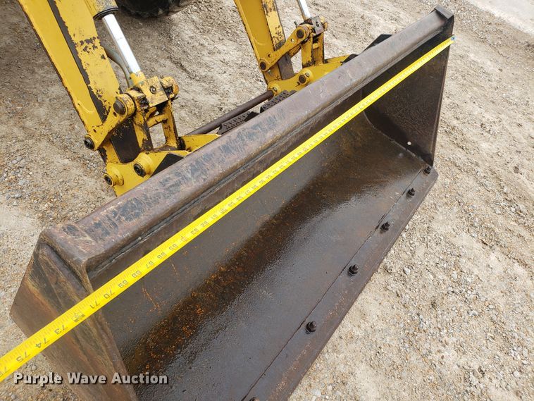 image for item DH5817 2001 John Deere 110S backhoe