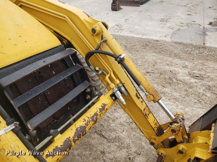 image for item DH5817 2001 John Deere 110S backhoe