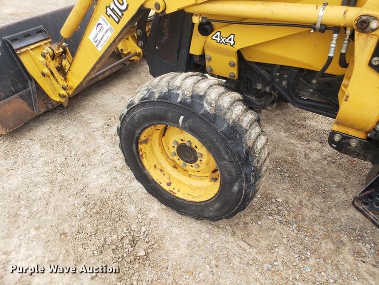 image for item DH5817 2001 John Deere 110S backhoe