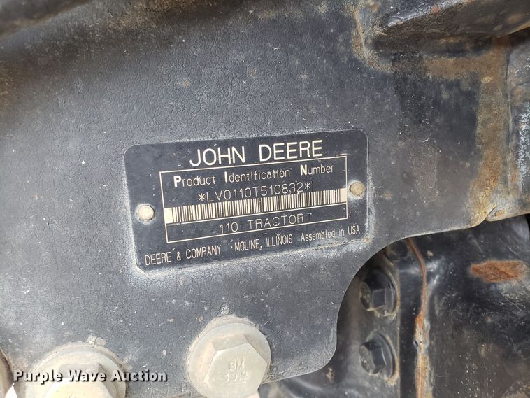 image for item DH5817 2001 John Deere 110S backhoe