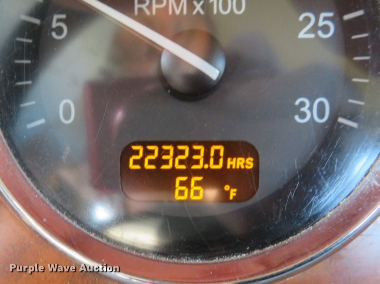 image for item DI2089 2007 Peterbilt 357 dump truck