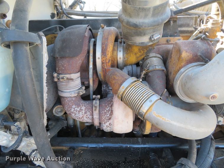 image for item DI2089 2007 Peterbilt 357 dump truck